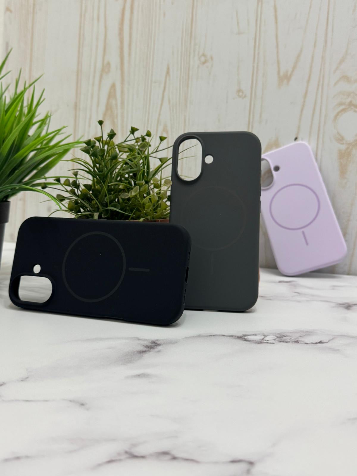 Cases de silicona magsafe lila