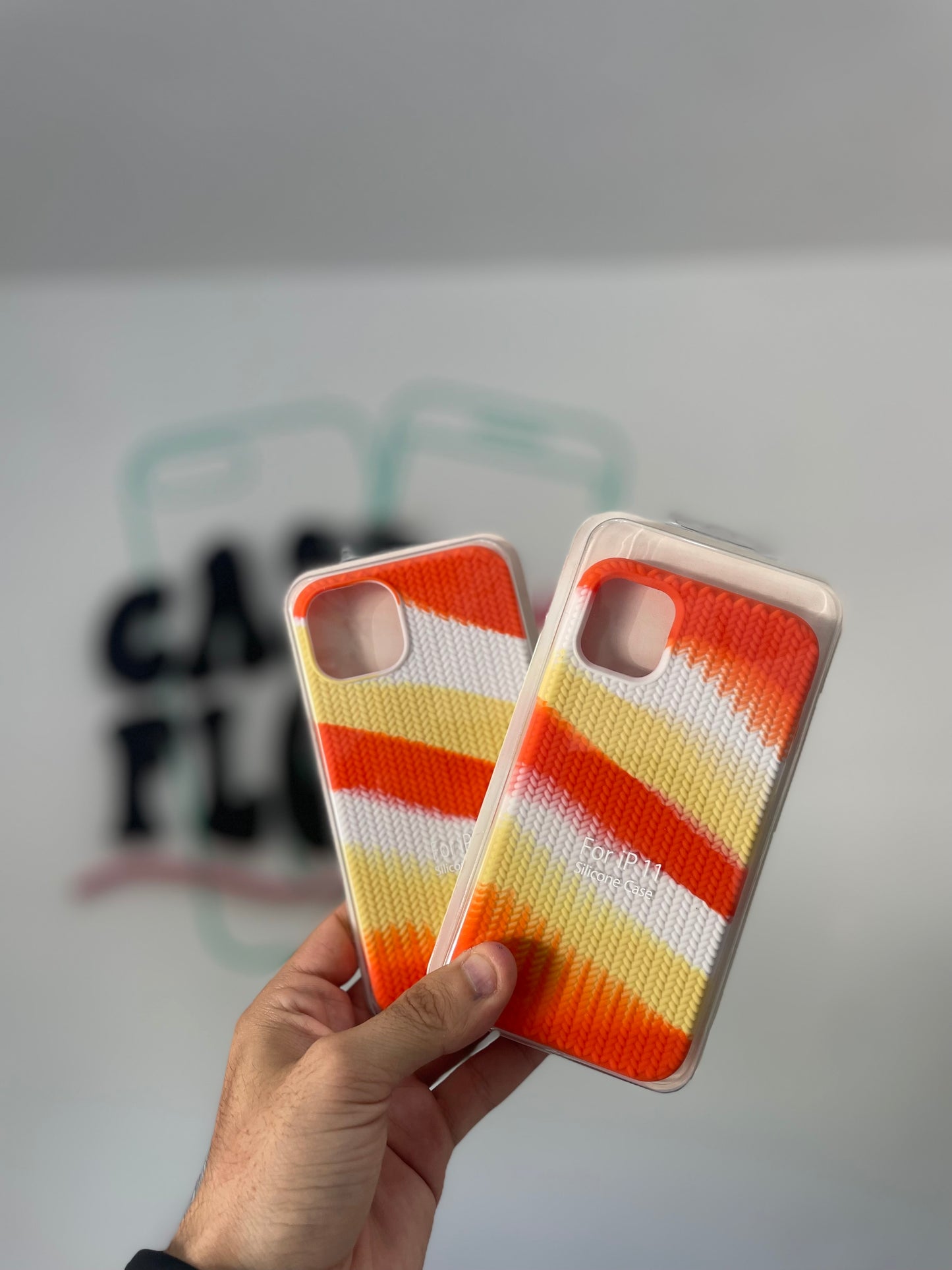 Case Silicona Texturizada - Naranja y Blanco