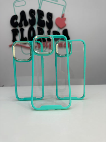 Cases transparentes con bordes de color verde